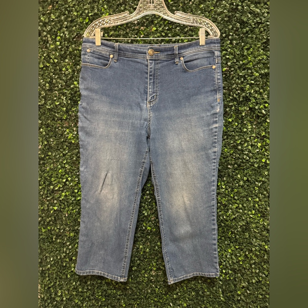 🔥5/$30🔥CHRISTOPHER & BANKS HI RISE CROPPED JEANS